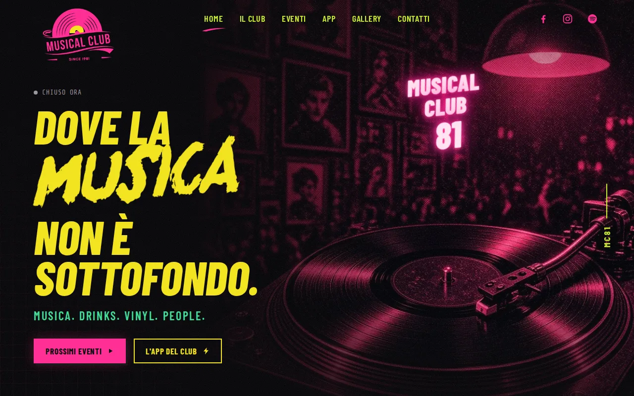 Musical Club 81: hero con vinile in luce magenta, titolo giallo e pulsanti per eventi e app